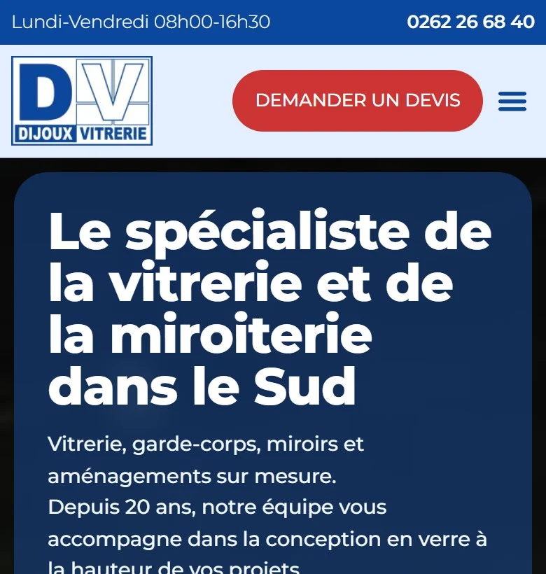 Site de Dijoux Vitrerie sur téléphone, avec le numéro et le bouton Demander un devis